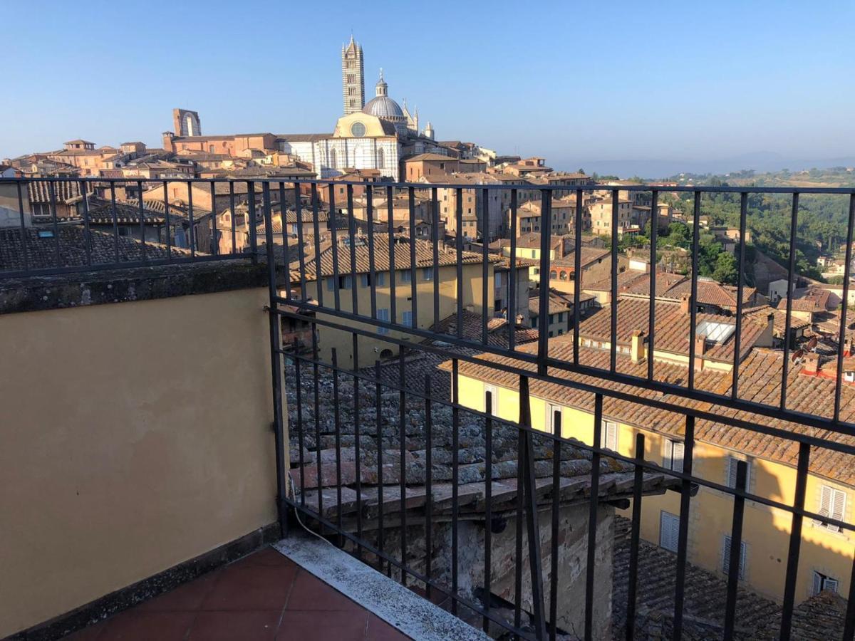 La Terrazza Sul Duomo Apartman Siena Kültér fotó
